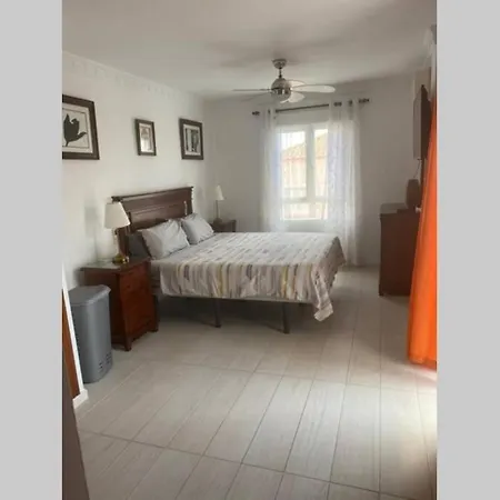Villa Vista Hermosa, 3-4 Bed Villa, Los Cristianos Los Cristianos (Tenerife)