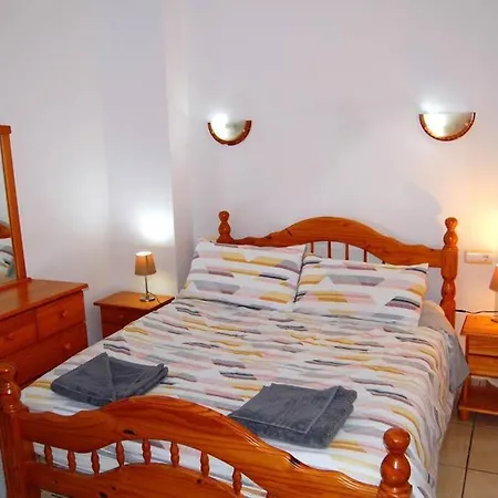 Vista Hermosa, 3-4 Bed Villa, Los Cristianos Villa *