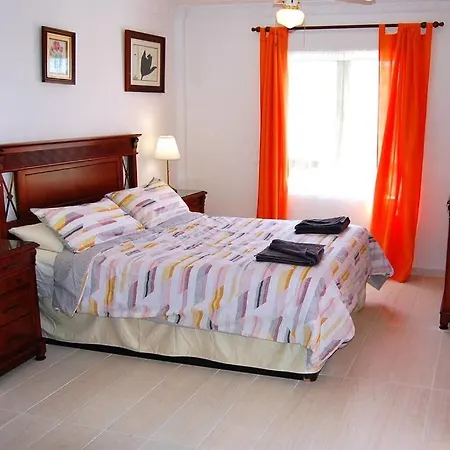 Villa Vista Hermosa, 3-4 Bed Villa, Los Cristianos *